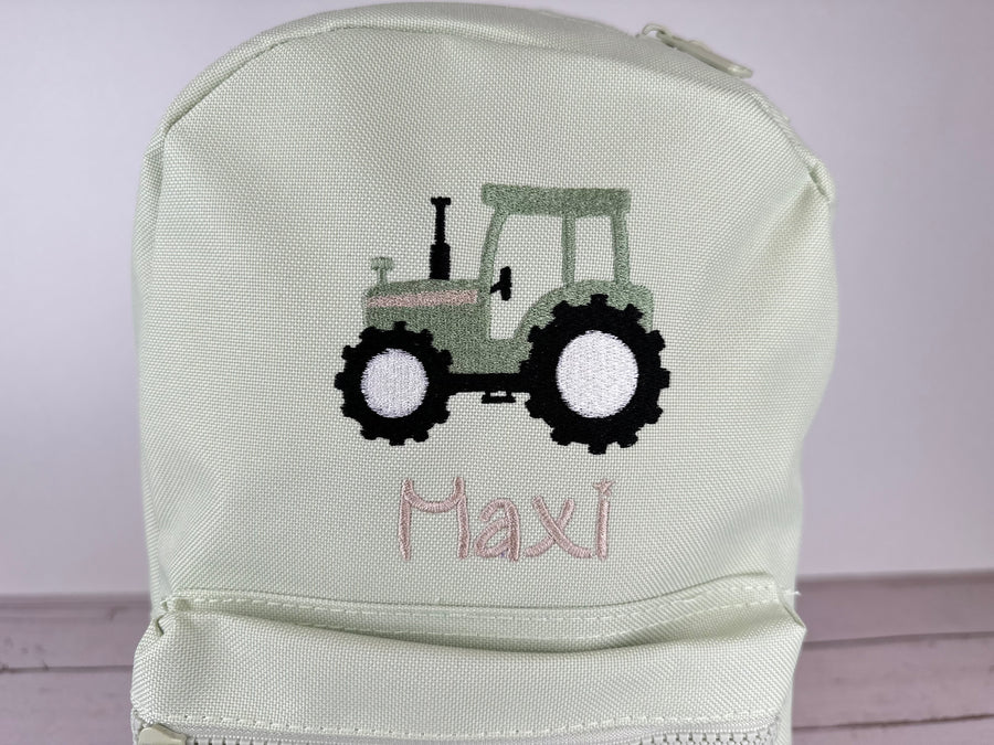 Kinderrucksack bestickt mit Traktor, personalisiert mit Name