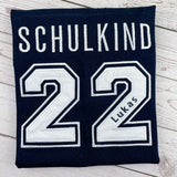 Shirt zum Schulanfang bestickt mit großer Jahreszahl,personalisierbar mit Name