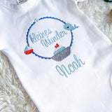 Babybody bestickt mit Name, kleines Wunder, maritim, Wal, Schiff