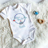 Babybody bestickt mit Name, kleines Wunder, maritim, Wal, Schiff