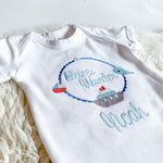 Babybody bestickt mit Name, kleines Wunder, maritim, Wal, Schiff