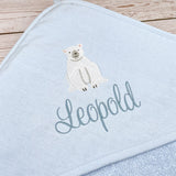 Kapuzenhandtuch hellblau bestickt mit Eisbär, personalisierbar, 100 x 100 cm